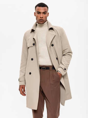 Antioch Between-seasons coat in Beige