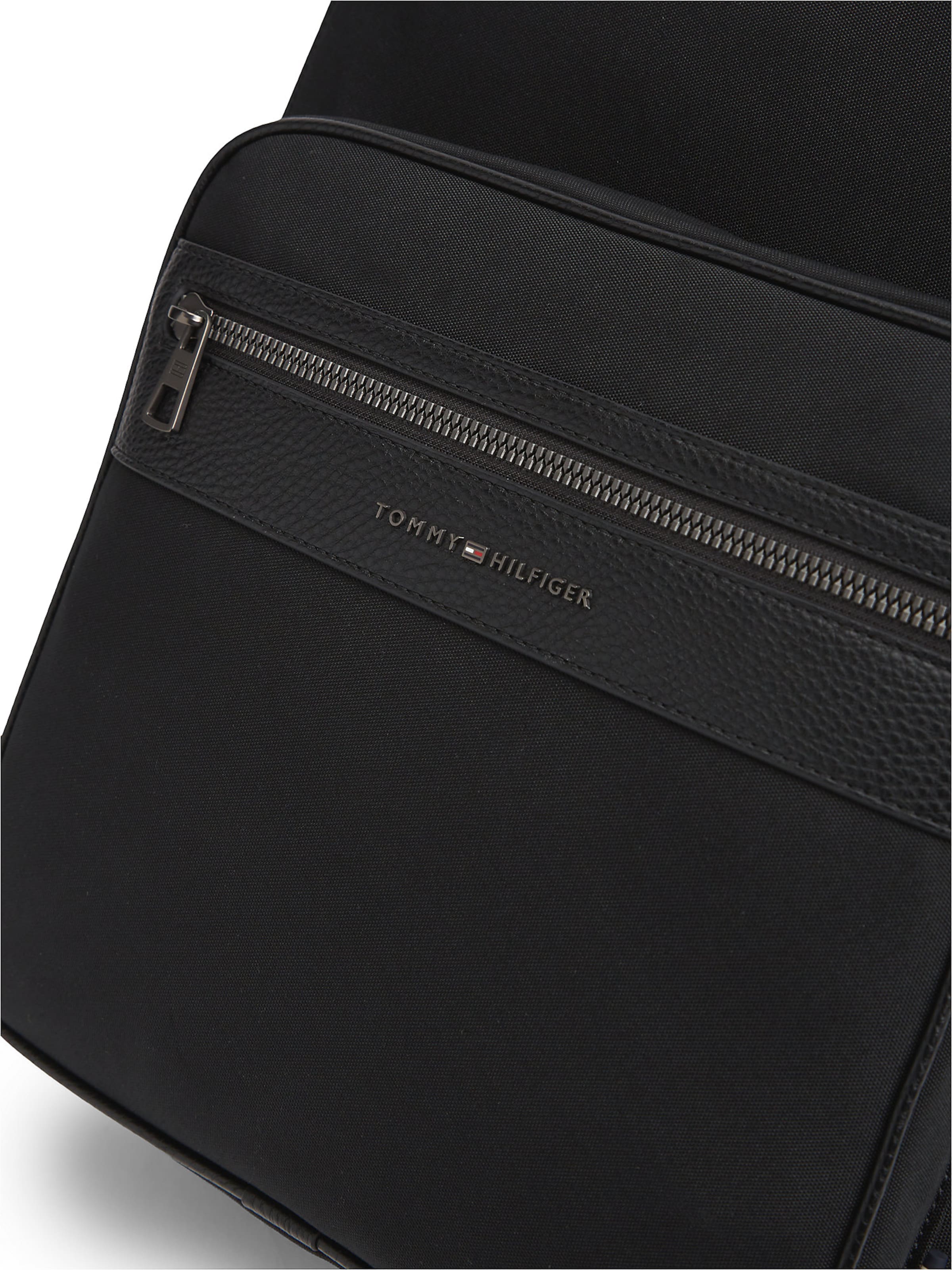 TOMMY HILFIGER Backpack in Black