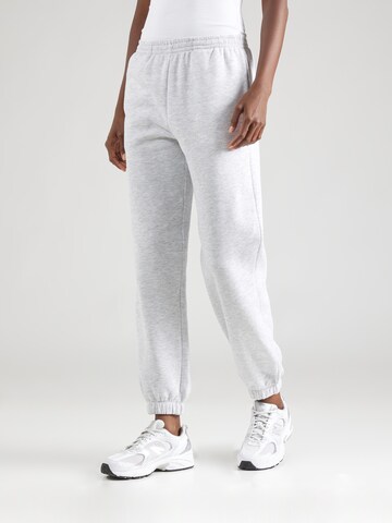 VERO MODA Tapered Trousers in Grey: front
