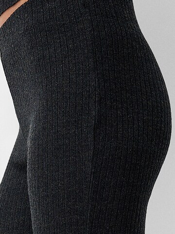 évasé Pantalon Bershka en gris