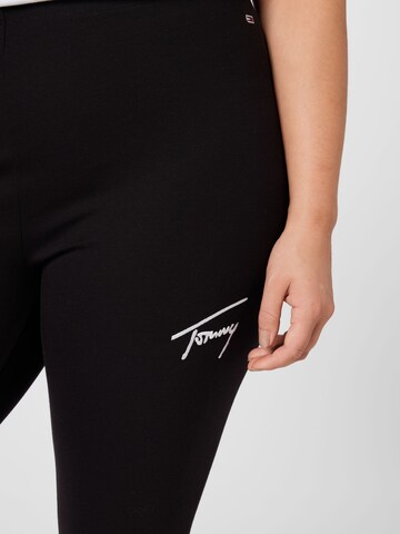 Skinny Leggings de la Tommy Jeans Curve pe negru