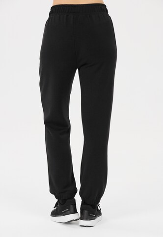 Athlecia Regular Sweathose 'Jillnana V2' in Schwarz