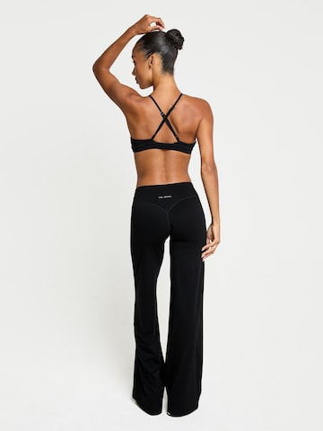 YO-GAYA Triangel Sport bh 'Studio Triangle Bra' in Zwart