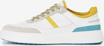 Sneaker bassa di CAFè NOIR in bianco: frontale