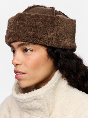 Bonnet 'PCArlo' PIECES en marron