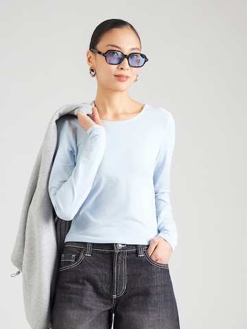 ONLY - Camiseta 'ONLKISS' en azul: frente