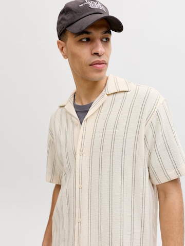 JACK & JONES - Comfort Fit Camisa 'JORCoba' em bege