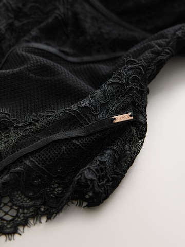 Lipsy - Body en negro