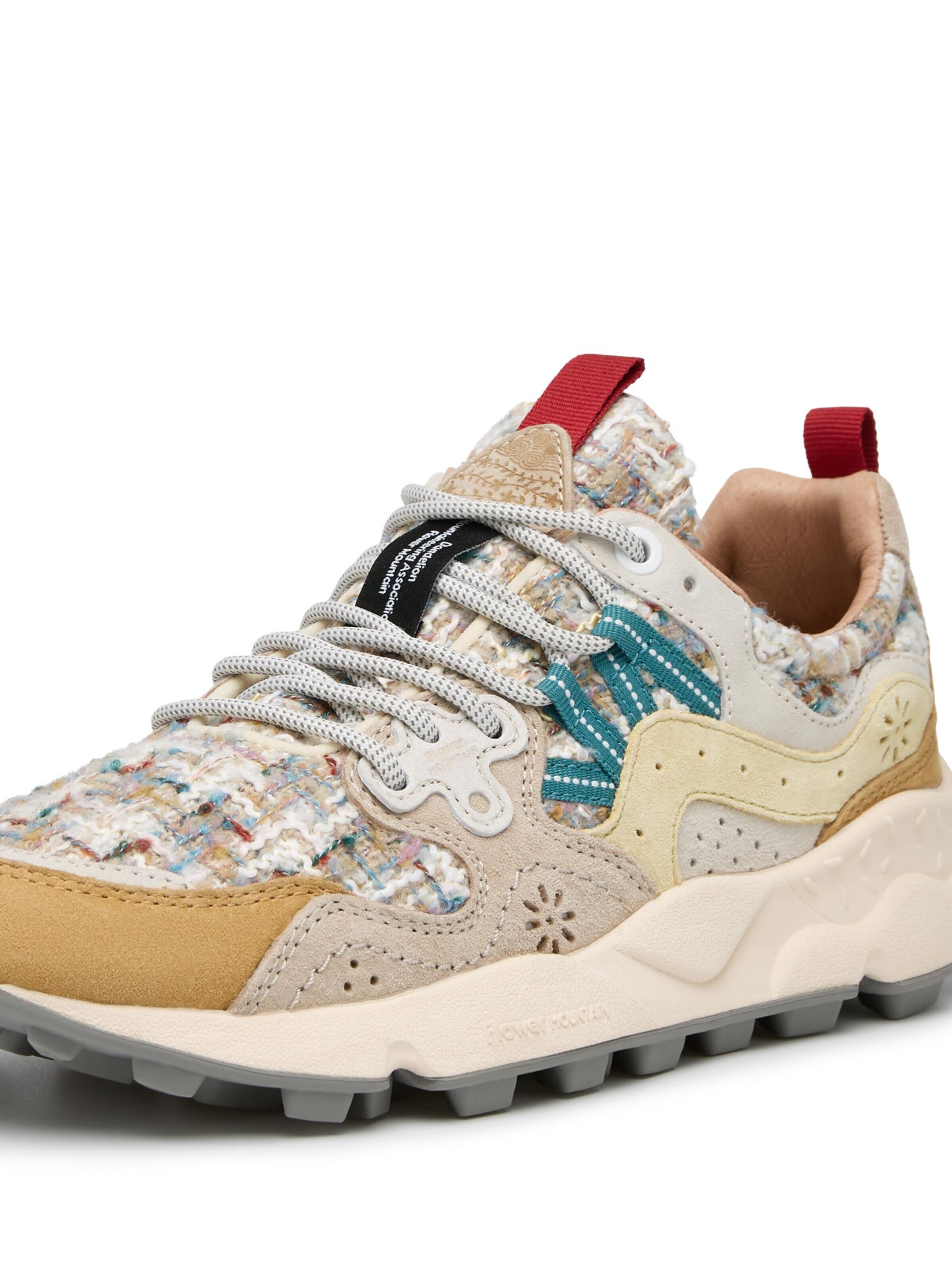 Flower Mountain Veterschoen 'YAMANO 3' in Beige