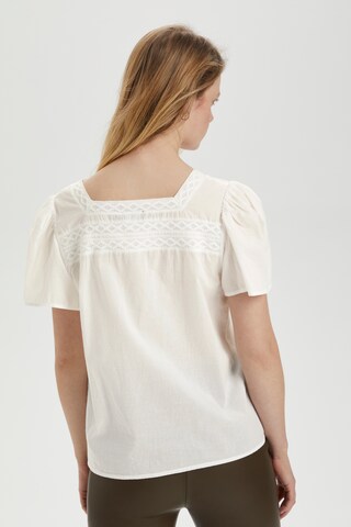 SOAKED IN LUXURY - Blusa 'Antonella' em branco