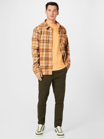 Derbe - Ajuste regular Camisa en naranja