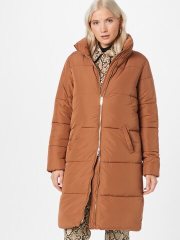 JDY Winter Coat 'Erica' in Brown: front