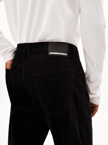 ARMEDANGELS Loosefit Hose 'MAAKX CORDUROY' ' in Schwarz