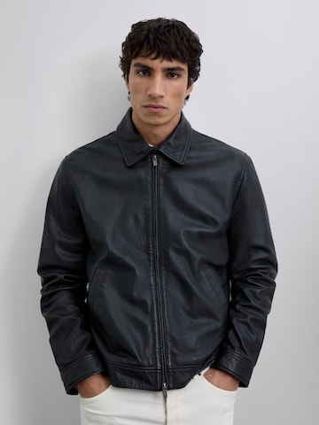 juoda Scalpers Demisezoninė striukė