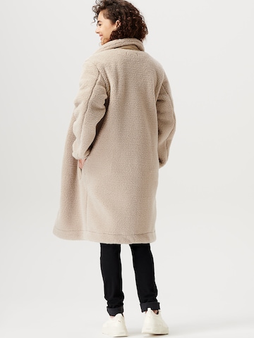 Supermom Between-Seasons Coat in Beige