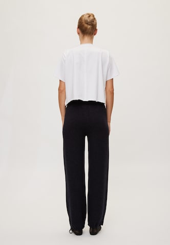 rethinkit studios Tapered Hose 'Keep Me' in Blau