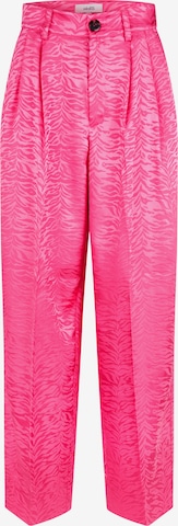 mbym - Loosefit Pantalón de pinzas 'Gawi' en rosa: frente