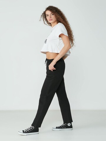 C&City Loose fit Trousers in Black