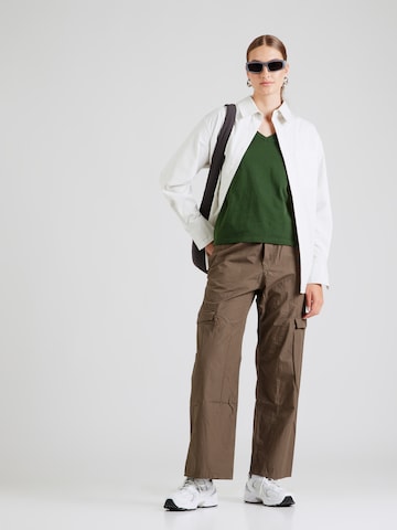 Tricou 'PERFECT' de la LEVI'S ® pe verde