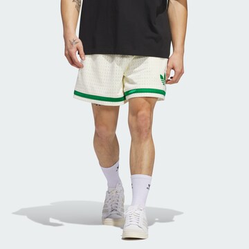 ADIDAS ORIGINALS Loosefit Broek in Beige: voorkant