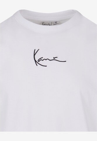 Tricou de la Karl Kani pe alb
