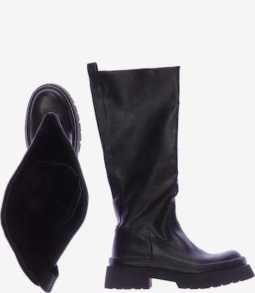 Pull&Bear Stiefel 41 in Schwarz: predná strana