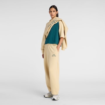 new balance Baggy Sportbroek 'Trackside Fleece Barrel Pant' in Beige
