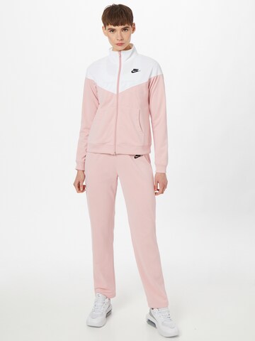 Nike Sportswear Joggingpak in Roze: voorkant