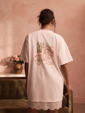 B by Ted Baker Nattlinne i rosa: framsida