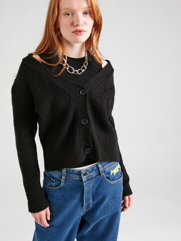 Geacă tricotată 'Elisabeth Cardigan' de la ABOUT YOU pe negru: față