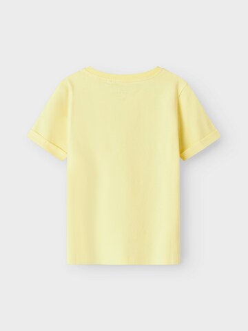 NAME IT T-Shirt in Gelb