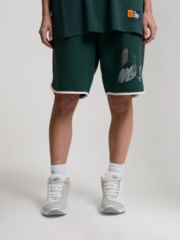 Loosefit Pantalon AND1 en vert : devant