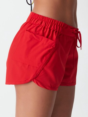 C&City Regular Zwemshorts in Rood