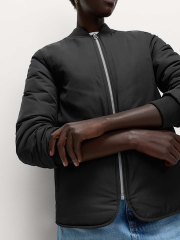 Marks & Spencer Jacke in Schwarz