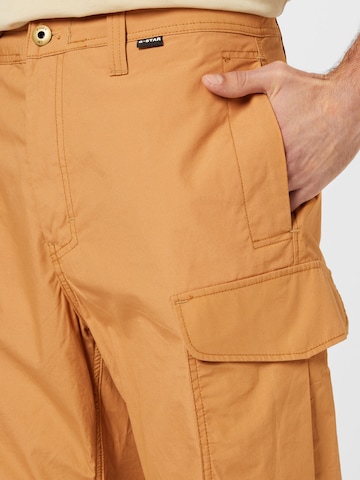 G-Star RAW Ozke Kargo hlače | rjava barva