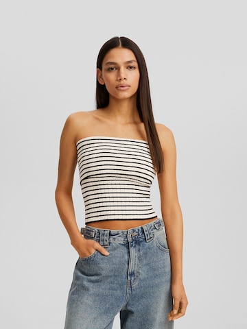 Tops en tricot Bershka en beige : devant