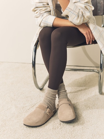 Next Μιούλ σε μπεζ: μπροστά