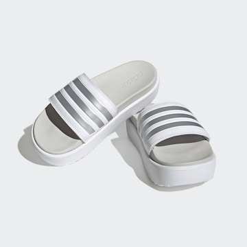 ADIDAS SPORTSWEAR Σαγιονάρα 'adilette' σε λευκό