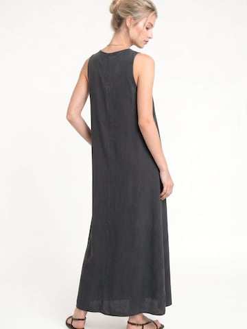 Robe No Matter What en noir