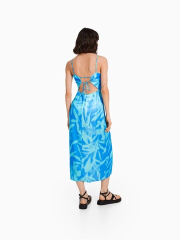 Bershka Zomerjurk in Blauw