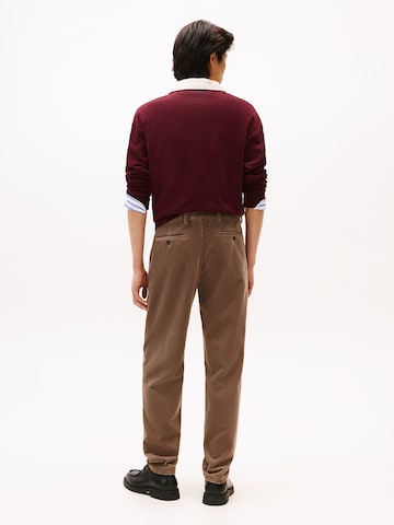 Effilé Pantalon chino 'HARLEM 1PLT' TOMMY HILFIGER en marron