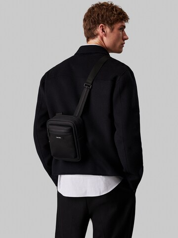 Calvin Klein Schoudertas in Zwart: voorkant