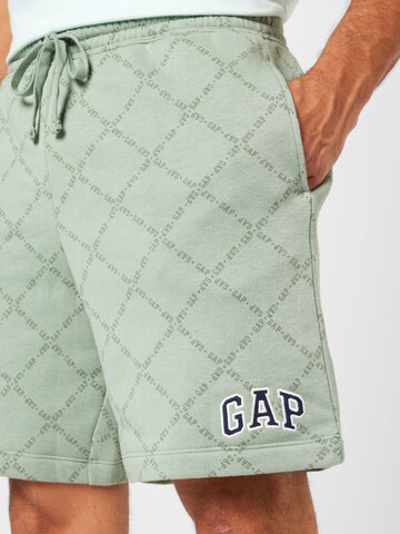 Regular Pantalon GAP en vert