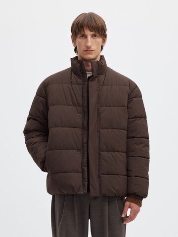 SELECTED - Chaqueta de invierno en marrón: frente