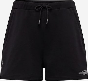 Pacemaker Regular Shorts in Schwarz: predná strana