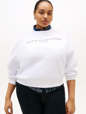 Tommy Hilfiger Curve - Sudadera en blanco: frente