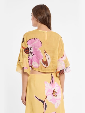 Ana Alcazar Top 'Dorexom' in Yellow