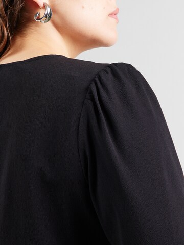 Vero Moda Curve - Blusa 'VMLYDIA' em preto