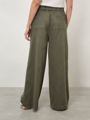 Apricot Loosefit Paper Bag Waist Wide Leg Trousers ' ' in Grün