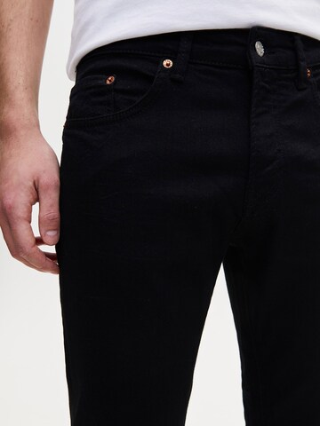 Skinny Jeans de la Pull&Bear pe negru